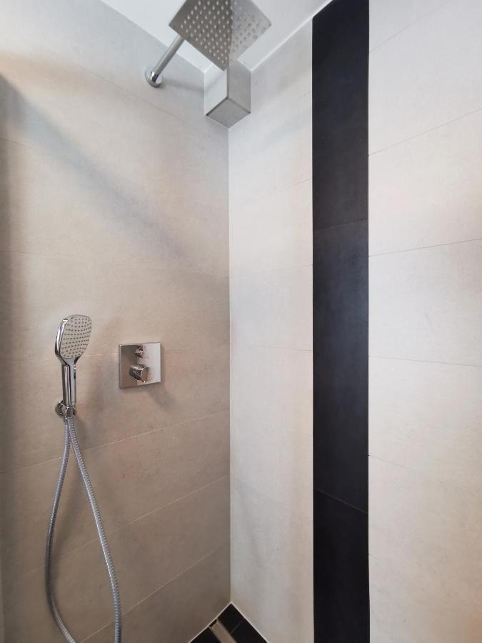 Neues City Center Piano Appartement Mit Netflix Klagenfurt am Woerthersee Exteriör bild