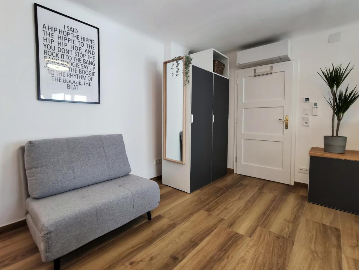Neues City Center Piano Appartement Mit Netflix Klagenfurt am Woerthersee Exteriör bild